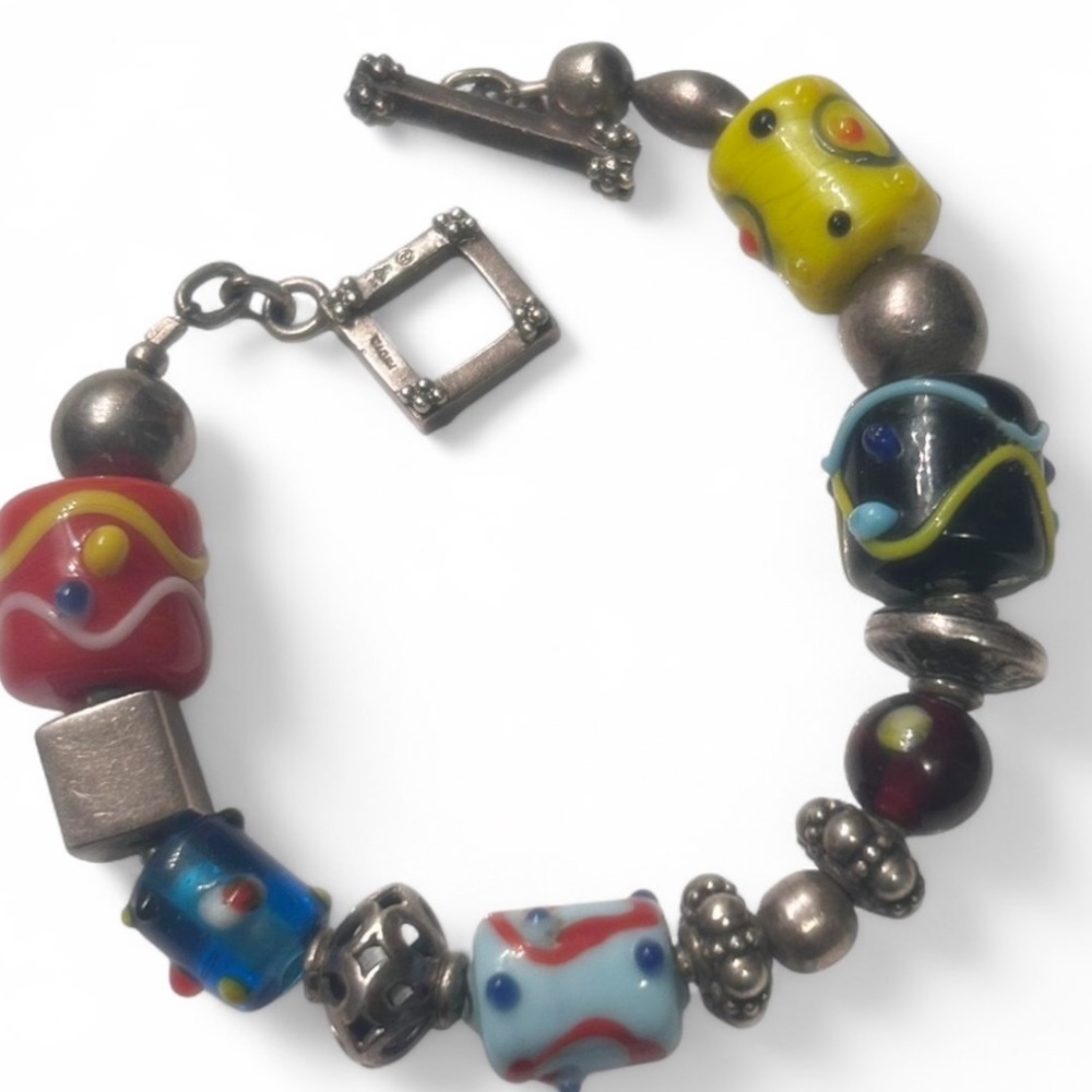 Vintage Silpada glass bead and sterling silver bracelet.